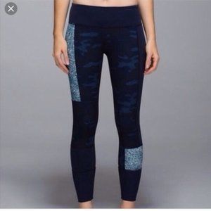 Lululemon Wunder Under Sashiko Navy Blue Camo Leggings 7/8 Length Size 10 EUC